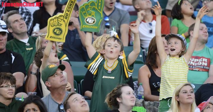 edmonton-eskimos-young-fans.jpg