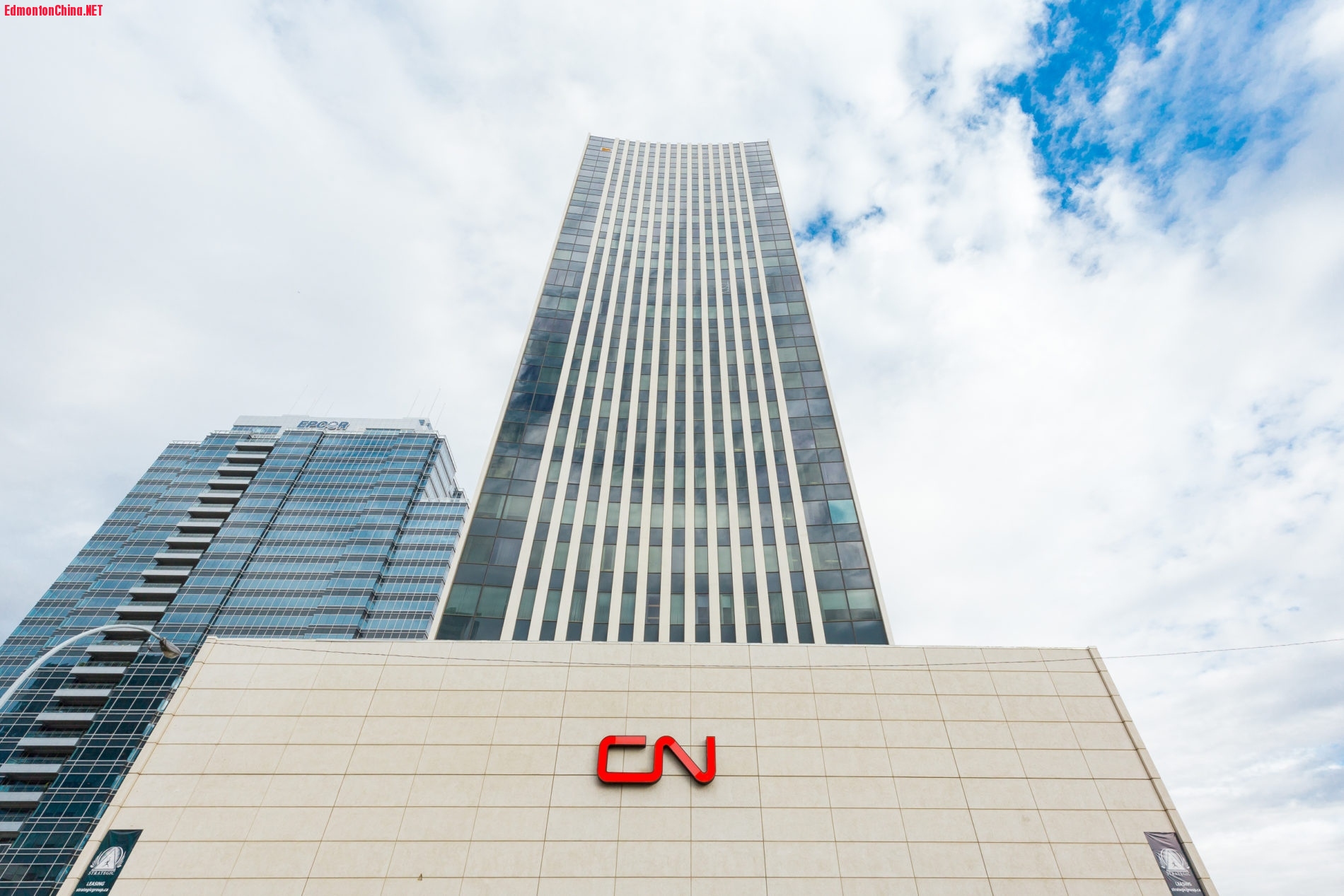 cn-tower-in-edmonton-10-cash-sale-submitted.jpg