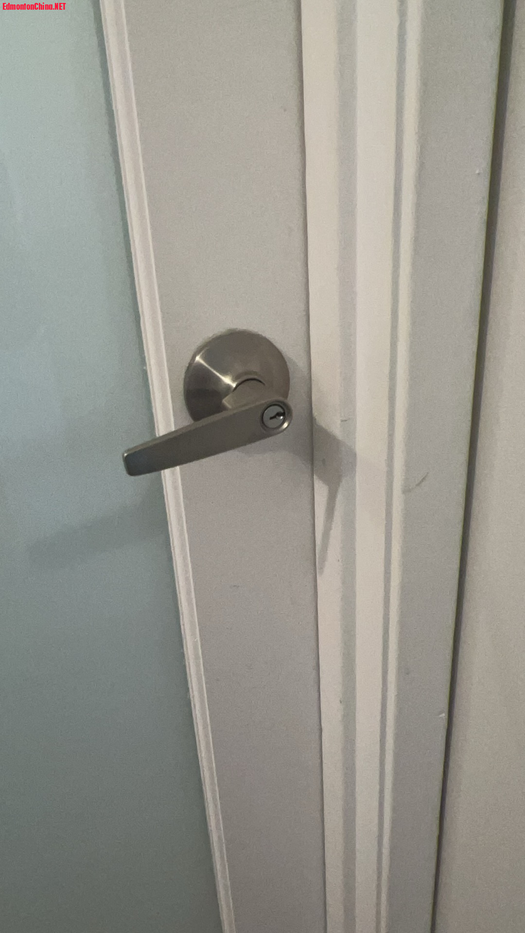 Keys with bedroom and washroom